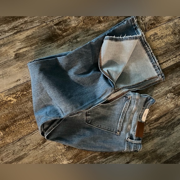 Judy Blue Full Size Mid Rise Raw Hem Slit Flare Jeans. size 24W NWT - Picture 5 of 5